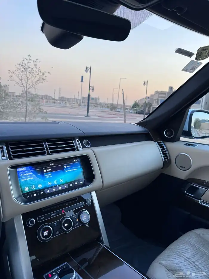 رنج روفر فوج VOGUE 2017 10