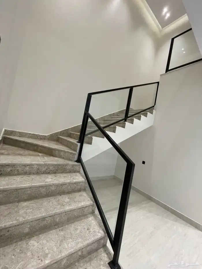 للبيع شقه روف أرضي دوبلكس بالمحاله ابها 15