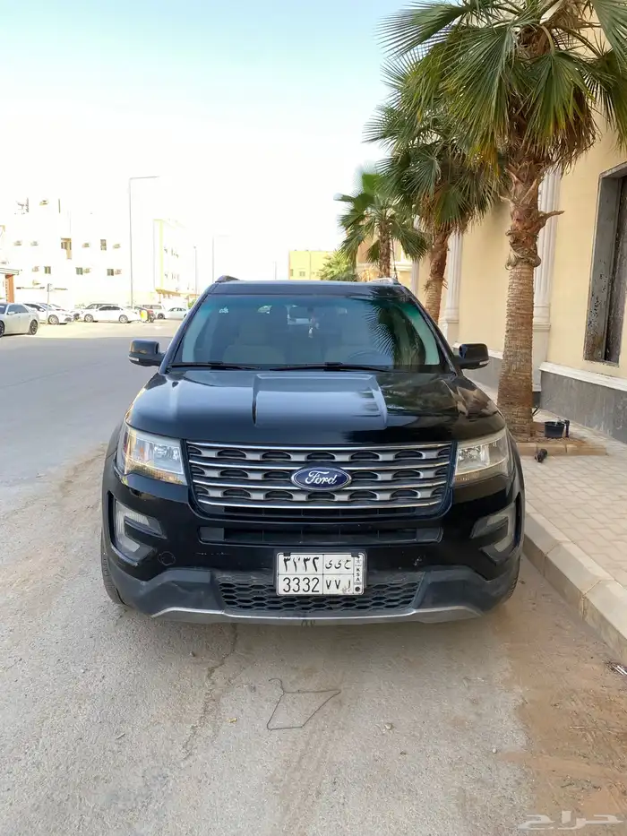 للبيع فورد اكسبلورر 2017 اسود XLT مالك اول دبل 3