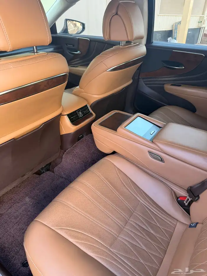 لكزس ls 500 H موديل 2018 فل كامل 1