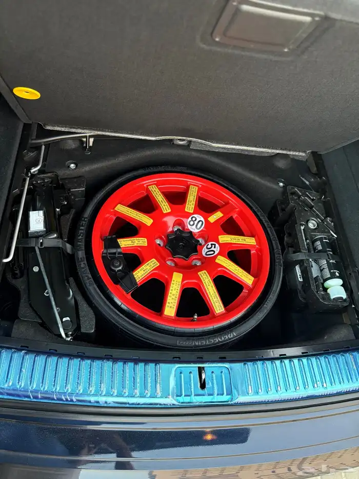 للبيع بورش كاين مخزن 19