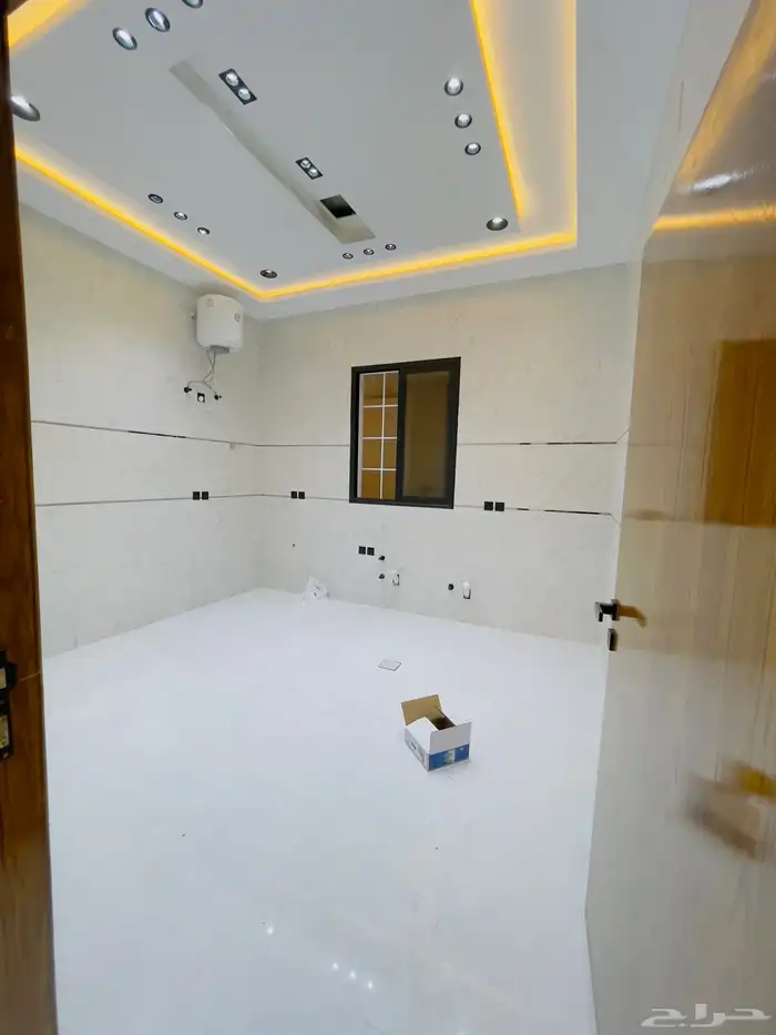 للبيع شقق تمليك ارضي بحوش مدخل سيارة حي الموسى 18