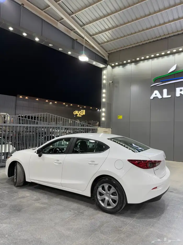 مازدا 3 2019 لؤلؤي متوفر لدى معرض(عبيد الرشيدي) 3
