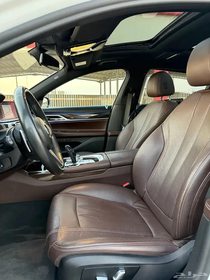 بي ام دبليو 2020 - 730Li 11