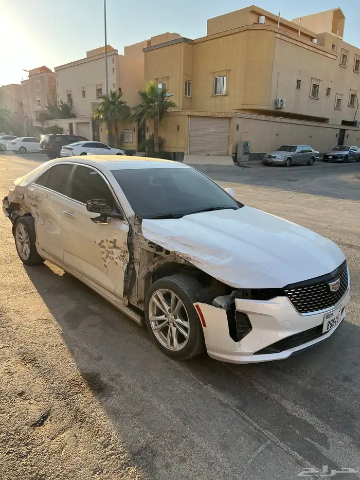 كاديلاك ct4 2023 3