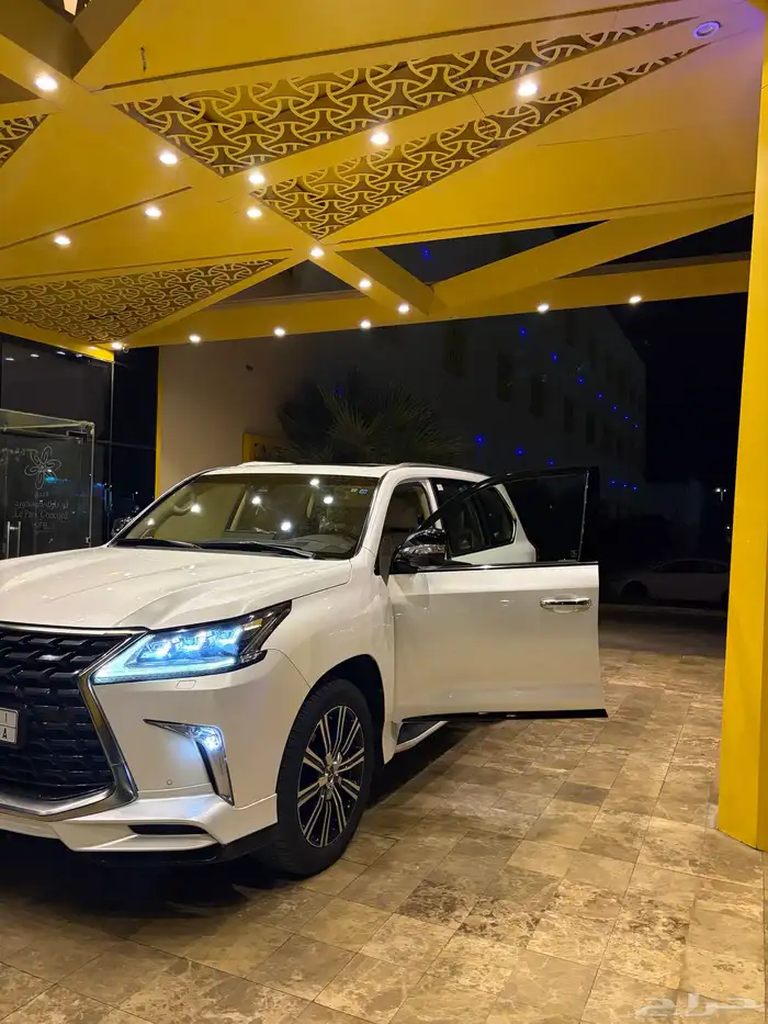 لكزس 2021 فل كامل عبداللطيف جميل 3