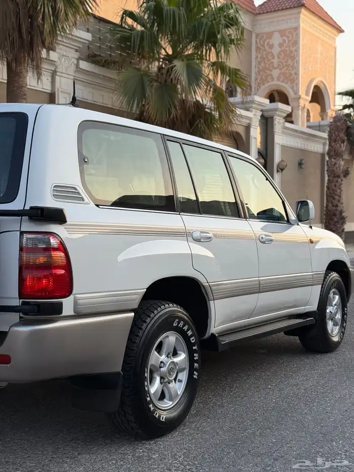 لاندكروزر VXR فكسار قير عادي اساس فل ( وكالة ) 3