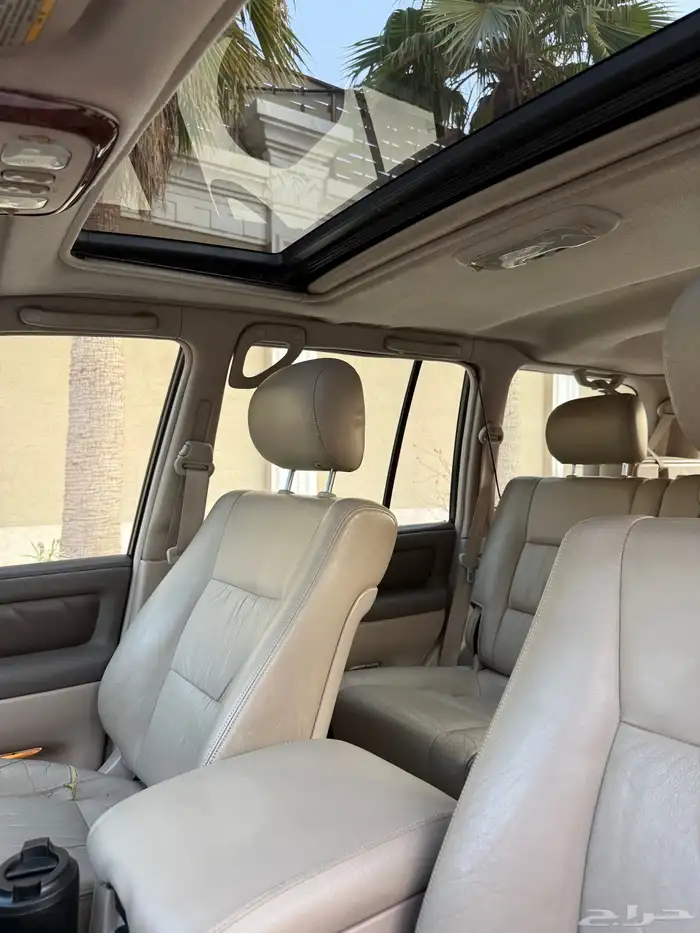 لاندكروزر VXR فكسار قير عادي اساس فل ( وكالة ) 41