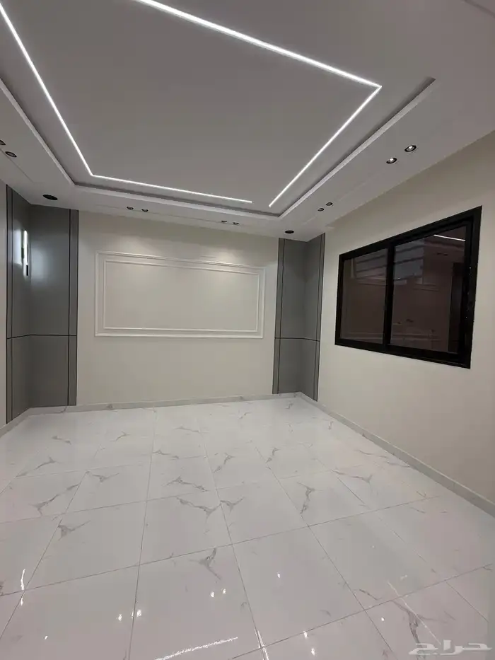 للبيع دور أرضي بحوش وشقق علويه بسطح حي الضيافه خميس مشيط 4