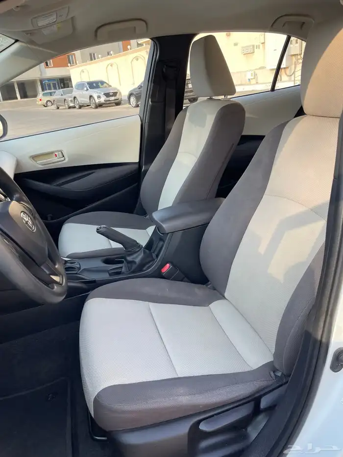 تويوتا كورولا XLI 1.5 ستاندر بنزين 2022 6