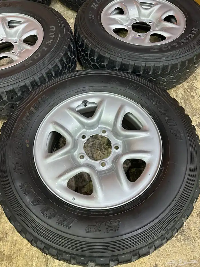 طقم جنوط لاندكروزر 6