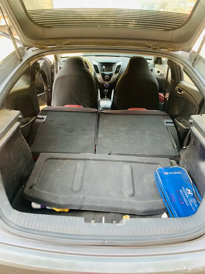 فوليستر 2012 هيونداي مصدومة للبيع 24