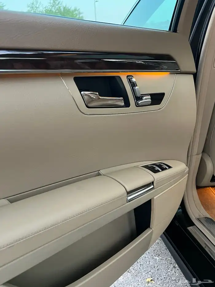مرسيدس S350 الموديل 2010 ممشى قليل نظيف 44