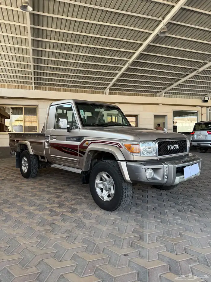 تويوتا شاص بريمي رفرف موديل 2016 3