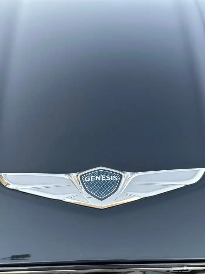 جنسس GV70 فل كامل 6 سلندر ماشيه 59 الف بدي وكاله 43