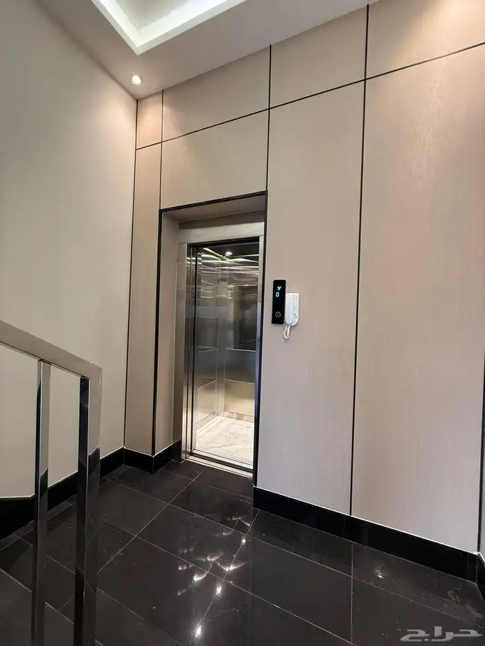 للبيع شقق ارضيه ببايكة سيارة وشقق علويه بسطح ف ابها المحاله 26