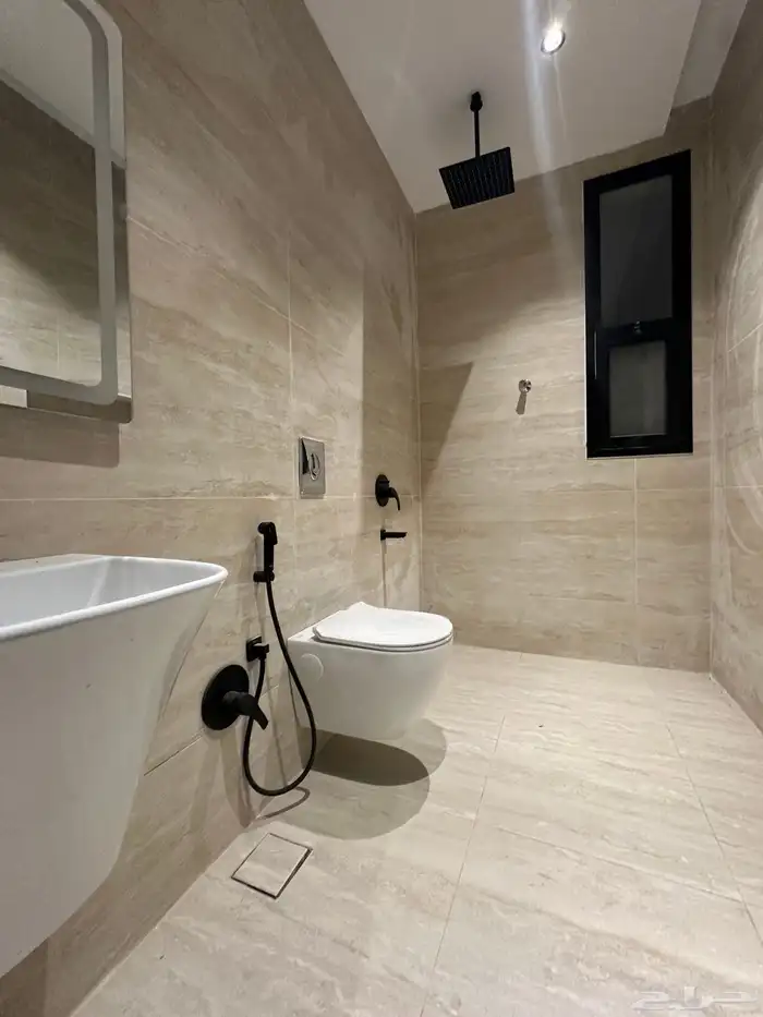 شقه للبيع ارضي مدخل خاص 12