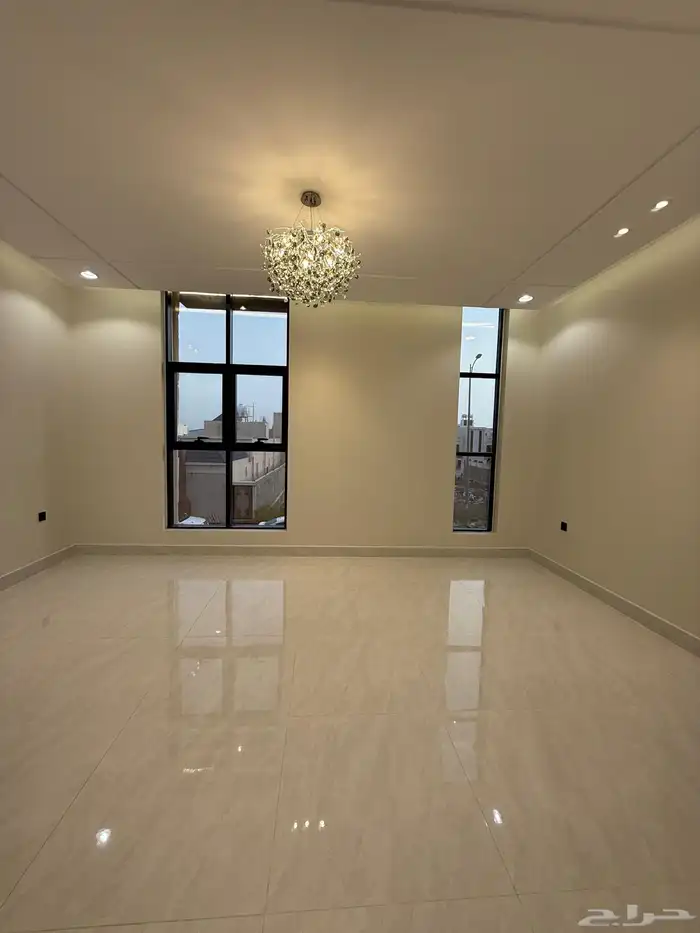 للبيع شقق ارضيه ببايكة سيارة وشقق علويه بسطح ف ابها المحاله 29