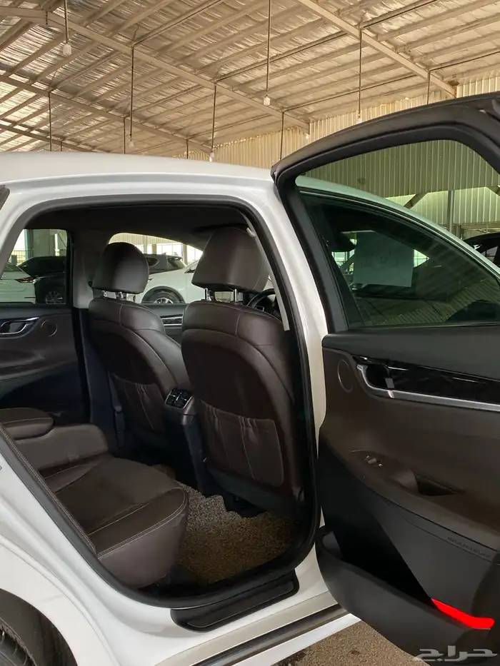 ازيرا 2019 بنزين 7