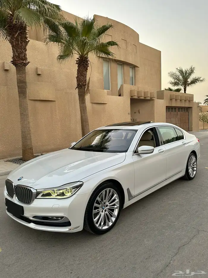 بي ام 740 ماشي فقط 73 الف بدي وكاله صيانات وكاله 3