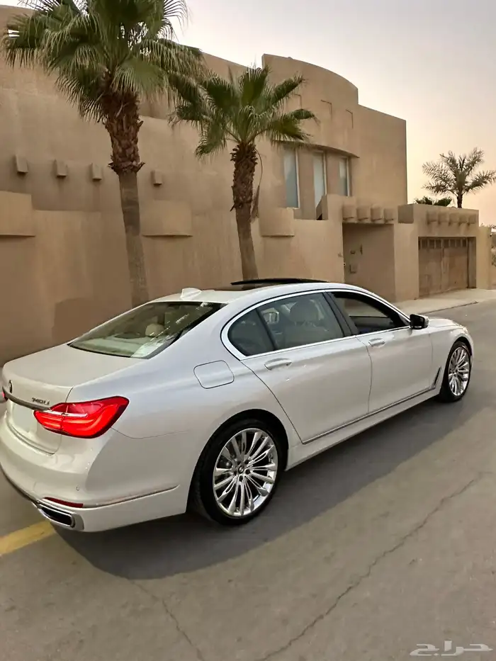 بي ام 740 ماشي فقط 73 الف بدي وكاله صيانات وكاله 35