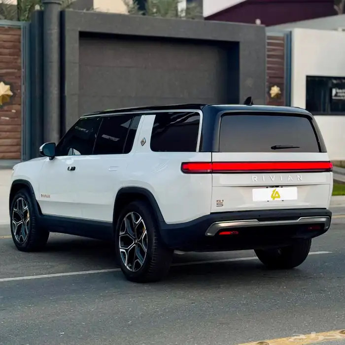 ريفيان R1S 2023 للبيع 5