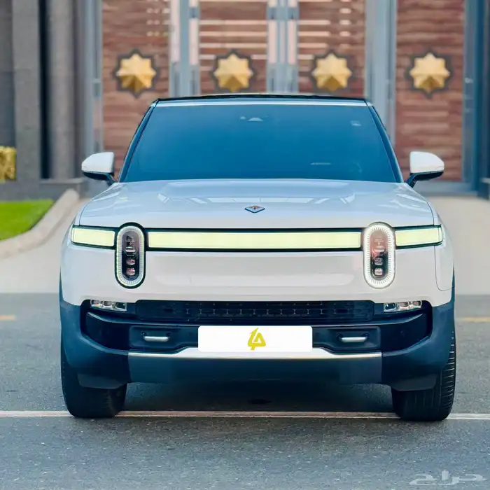 ريفيان R1S 2023 للبيع 1