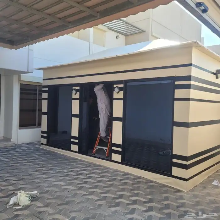 مطلوب معلم دباسه وتركيب خيام لديه خبره براتب مجزي 1