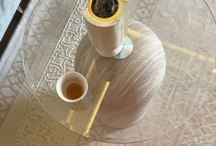 طاولة ضيافه وأربع خدمه 0