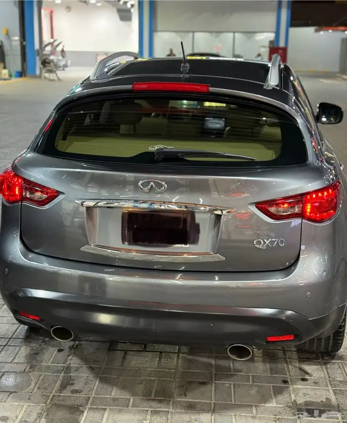إنفينيتي QX70 2018 1