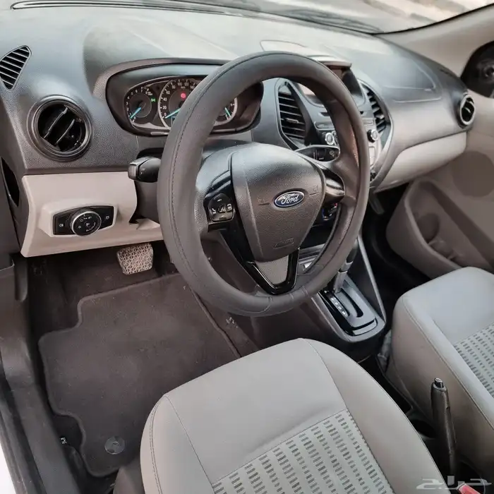 فورد فيجو 2017 نظيفة 12