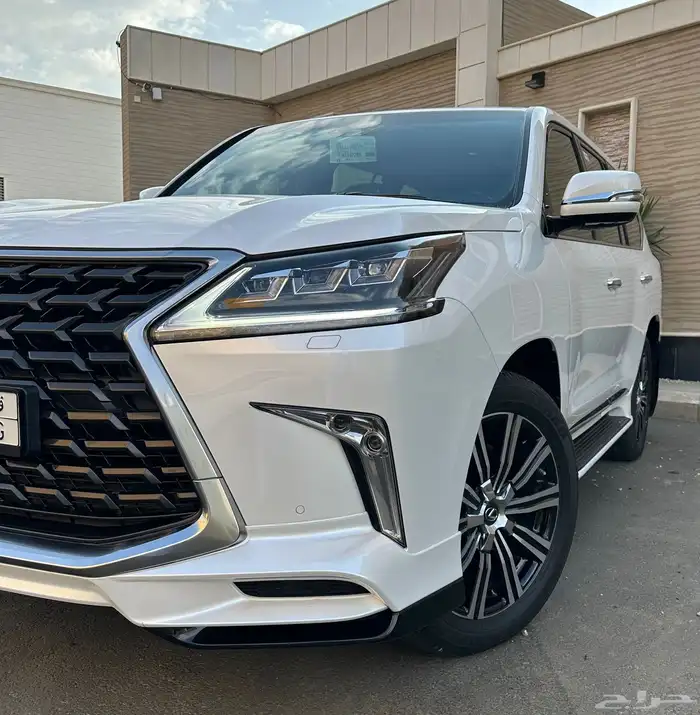 لكزس 2021 سبورت (( عداد 9 الاف فقط مخزن شبه الأصفار )) 9