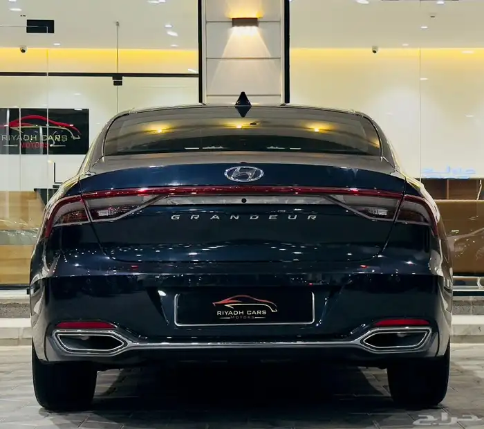 هيونداي ازيرا 2021 V6 ( بحالة ممتازة ) 3