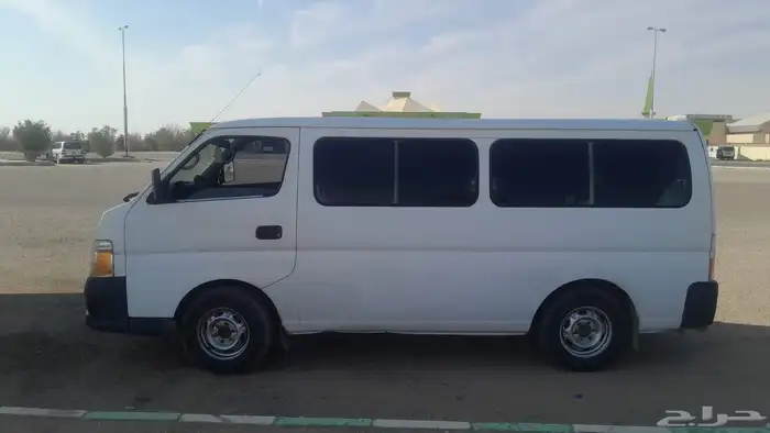 نيسان اورفان باص 3