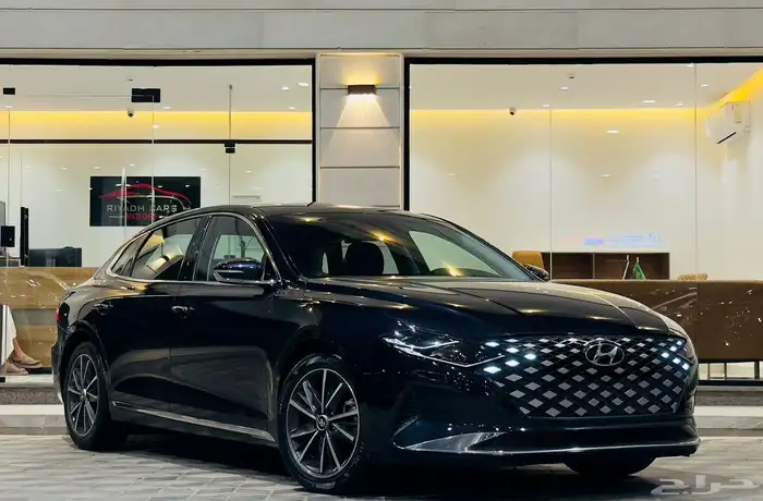 هيونداي ازيرا 2021 V6 ( بحالة ممتازة ) 0