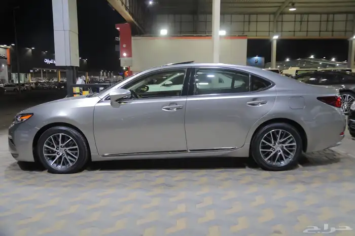 لكزس ES 350 CC 2018 بحاله الوكاله سعودي 8