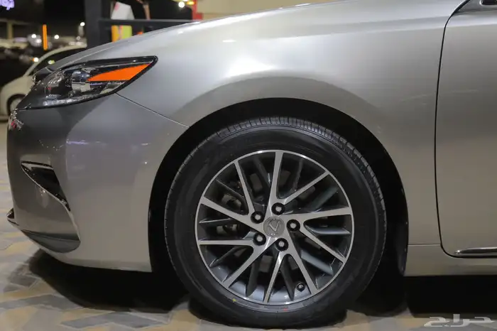 لكزس ES 350 CC 2018 بحاله الوكاله سعودي 11