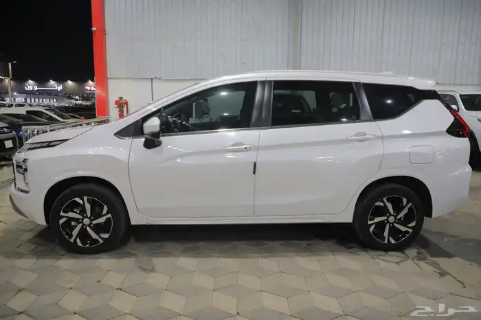 ميتسوبيشي اكسباندر 7 راكب 2024 شبه الجديد 5