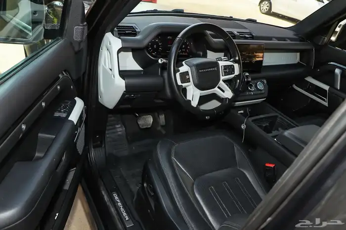 ديفندر 2022 وارد امريكا 6