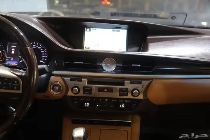 لكزس ES 350 CC 2018 بحاله الوكاله سعودي 17