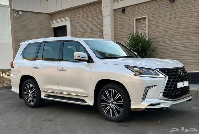 لكزس 2021 سبورت (( عداد 9 الاف فقط مخزن شبه الأصفار )) 28