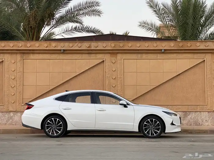 سوناتا 2020 ( بطاقه جمرك 2000cc ) 10