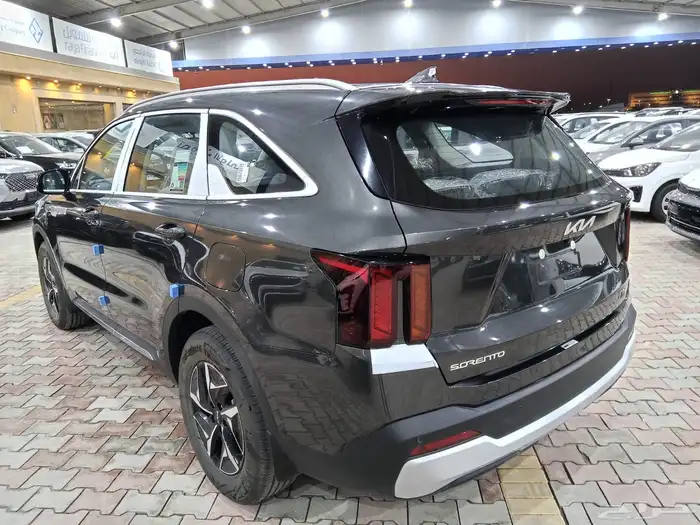 كيا سورنتو GL هايبرد 2025 15
