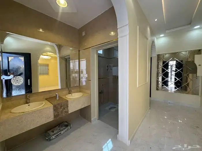 للبيع دبلكس بحي الوادي ب 750 الف 5