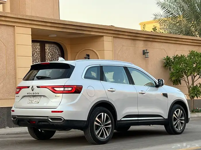 رينو كوليوس 2018 (( مخزن )) 3