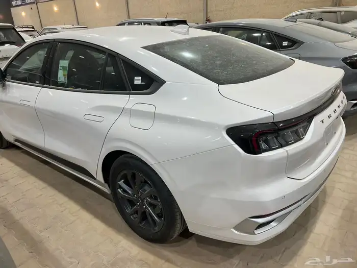 فورد تورس جميع الفئات والالوان 2025 8