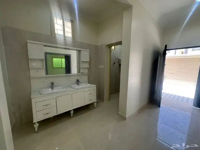 للبيع دبلكس بمخطط مكه بحائل البيع 650 الف 3