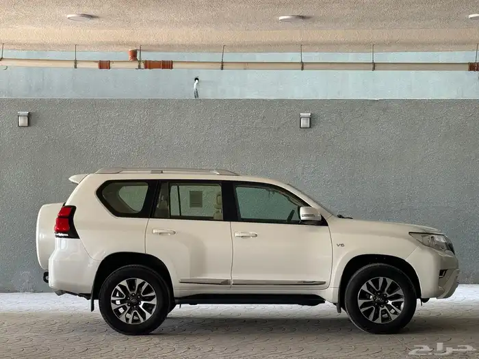 تويوتا برادو موديل 2023 نظيف جدا 9