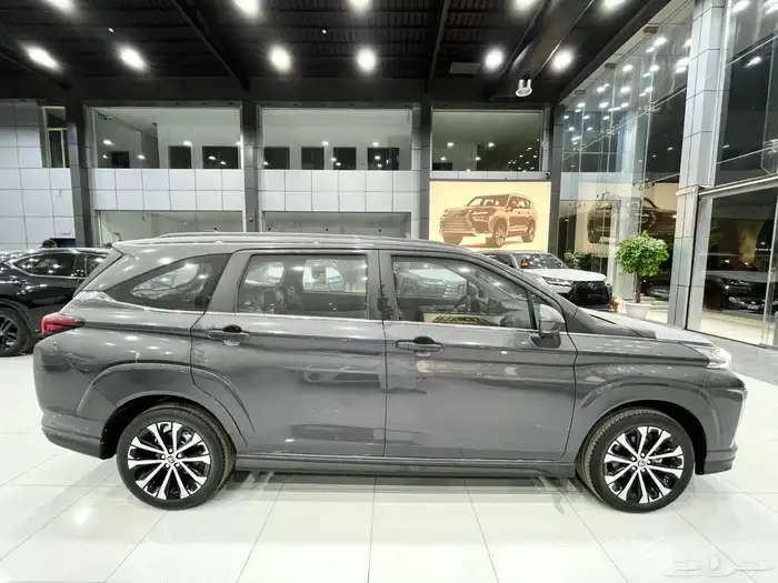 تويوتا فيلوز Veloz GLX 2025 اقل سعر 10