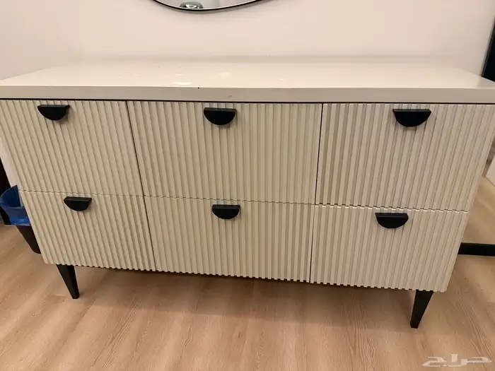 تسريحة وكمدينة للبيع 1